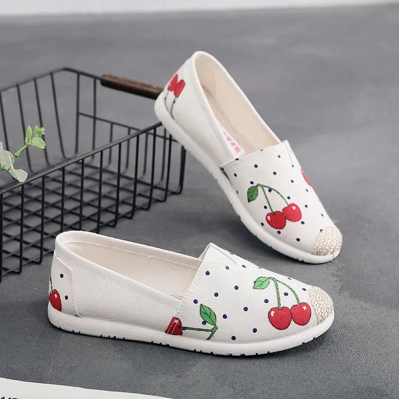 Women’s Breathable Mesh Slip-On Flats - Lightweight Casual Printed Fisherman Shoes for Everyday Fashion