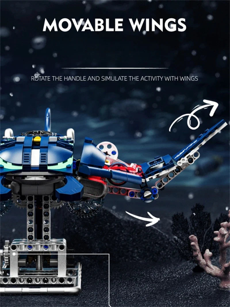 Mechanical Sea Animal Building Blocks Toy – Whale Shark, Octopus, Piranha & Manta Ray with Motor and Lights for Kids