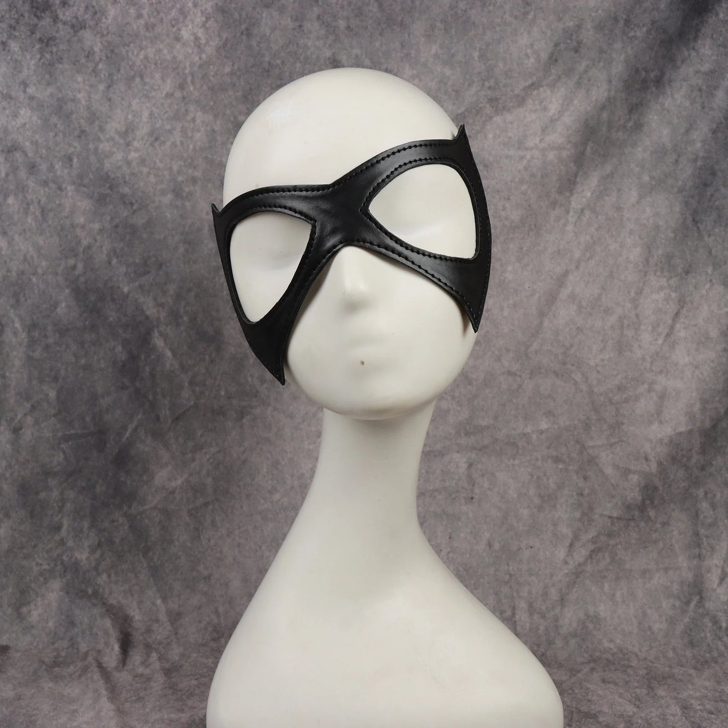Black Gothic Harajuku Punk Cat Eye Mask — Sexy PU Leather Masquerade Mask for Cosplay & Role Play Accessories