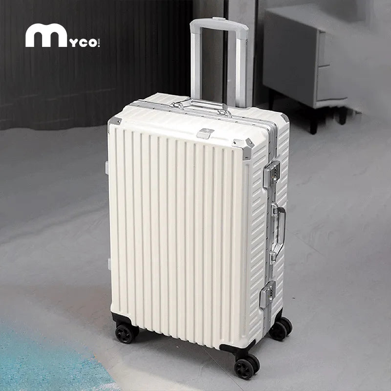 Aluminum Frame Rolling Luggage – 20/24/26/28 Inch Suitcase with USB Port, Combination Lock & Wheels