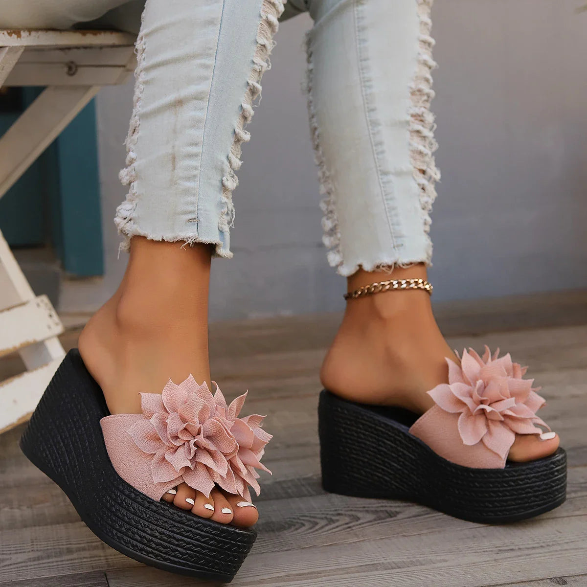 Women’s Platform Wedge Slippers – Summer Beach High Heel Flower Fashion Casual Sandals