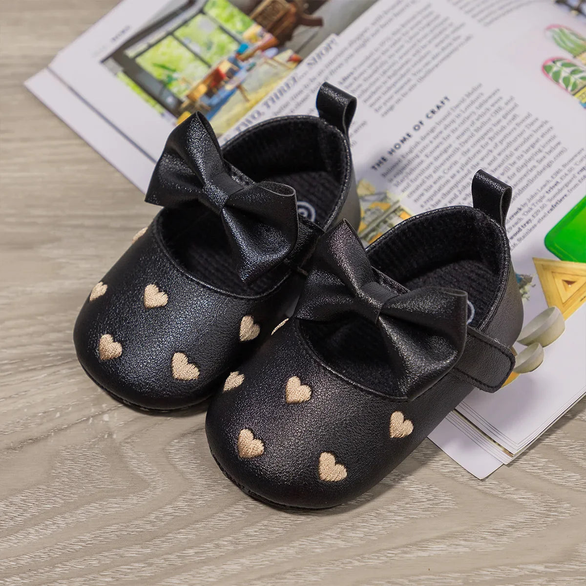 Baby Girls Shoes - Classic Dress Style with Cute Bow-Knot Heart, Anti-Slip Soft Sole First Walkers for Infants 0-18m