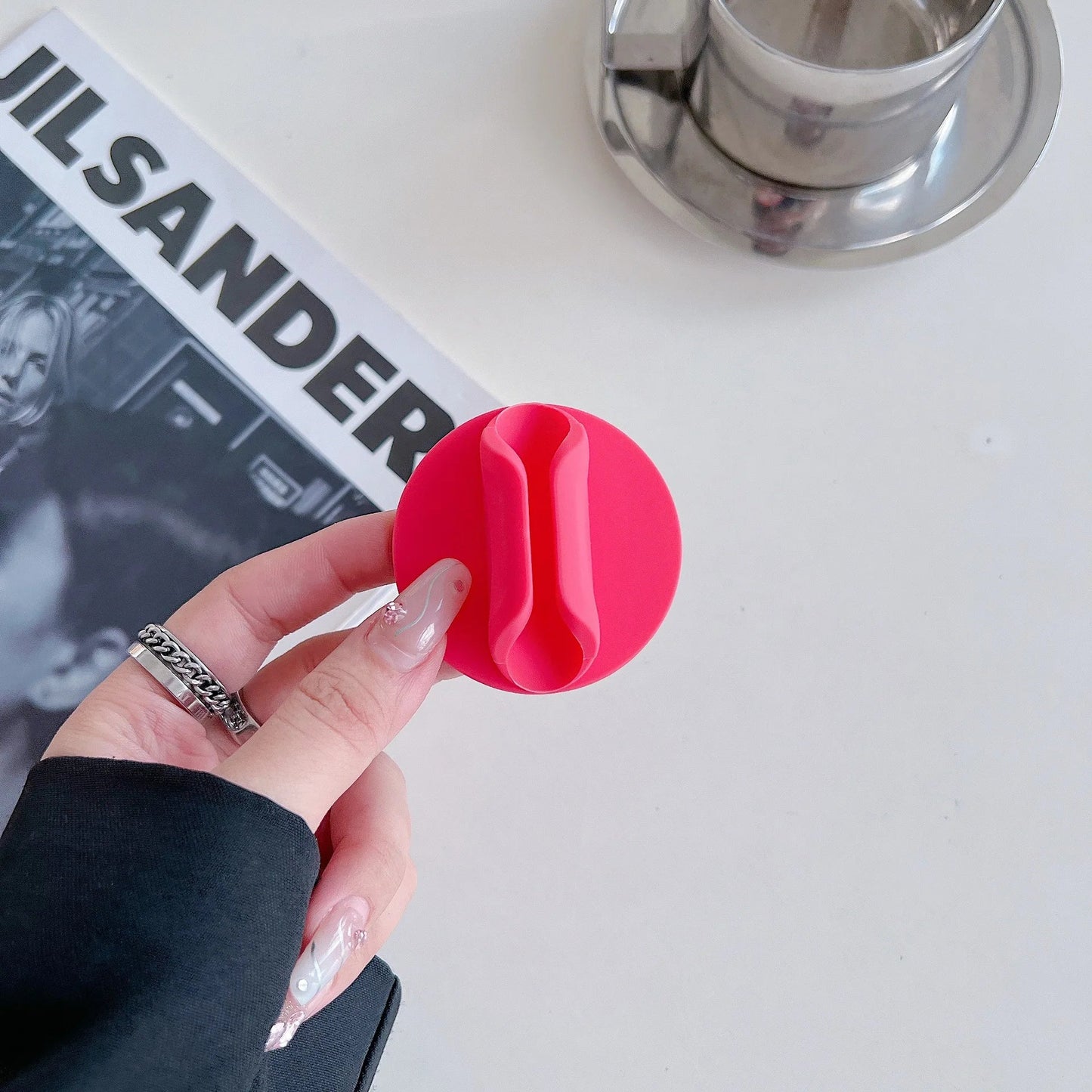 Silicone Lipstick Holder & Mobile Phone Stand — 3M Adhesive Universal Lazy Accessory with Round Lip Gloss Support