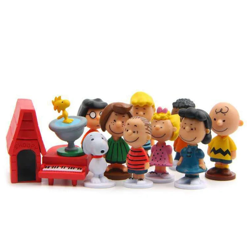 12pcs Peanuts Snoopy Mini Figure Set – Charlie Brown Cartoon Miniature Cake Decor & Collectible Toys