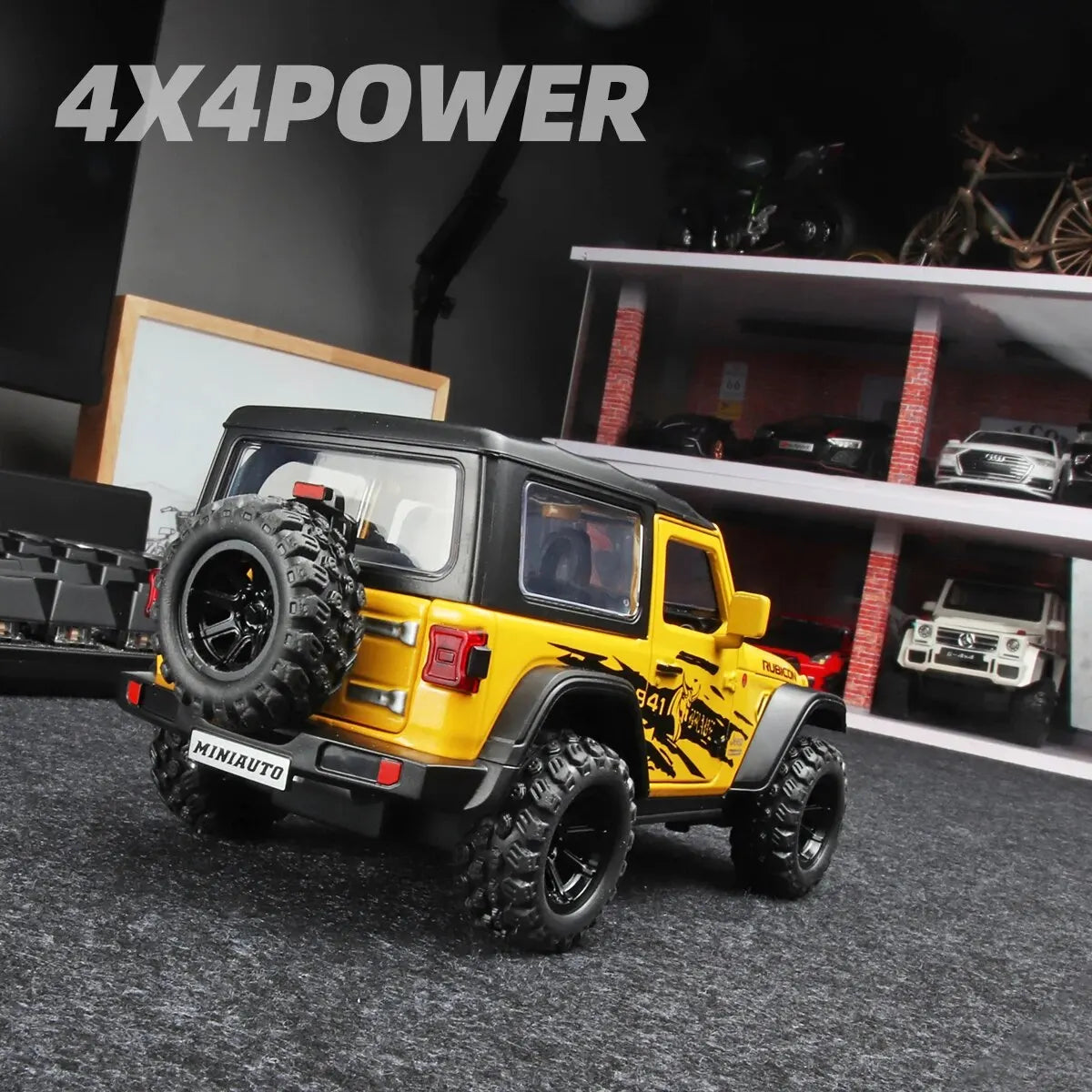 1:32 Off-Road 7-Door Wrangler Diecast Model Car with Opening Doors & Lights – Metal Alloy Toy for Kids & Adults