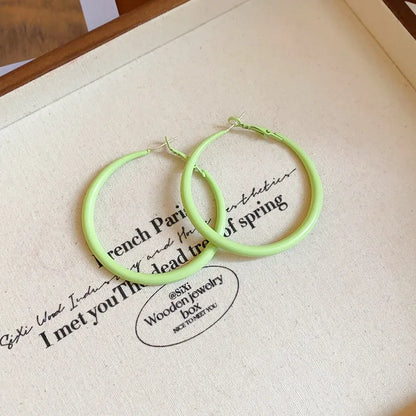 Women’s Dopamine Candy Hoop Earrings – Large Round Hollow Solid Color Ear Buckles, Versatile Fashion Jewelry