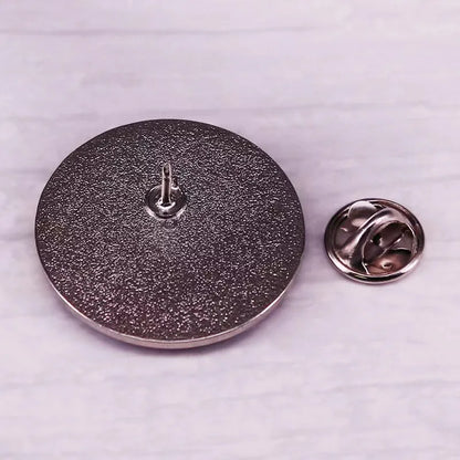 Lana Del Rey Diva Lapel Pin Badge – Fashion Enamel Brooch for Shirts, Sweaters & Coats, Unique Jewelry Accessory Gift for Women & Fans