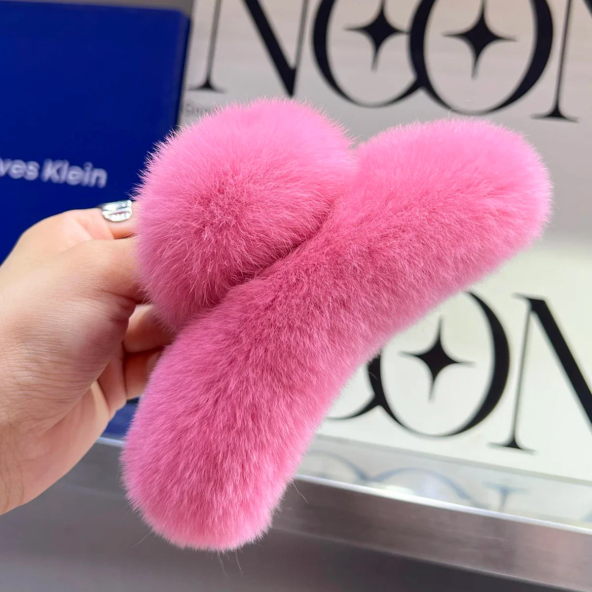 Winter Fuzzy Hair Claw for Women – Warm Fluffy Natural Rex Rabbit Fur Hair Clip, Elegant Fashion Party Accessory