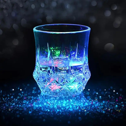 Colorful Glowing Inductive Pineapple Cup - Pour Water and It Lights Up, KTV Bar Color Changing Beer Cup (1pc)
