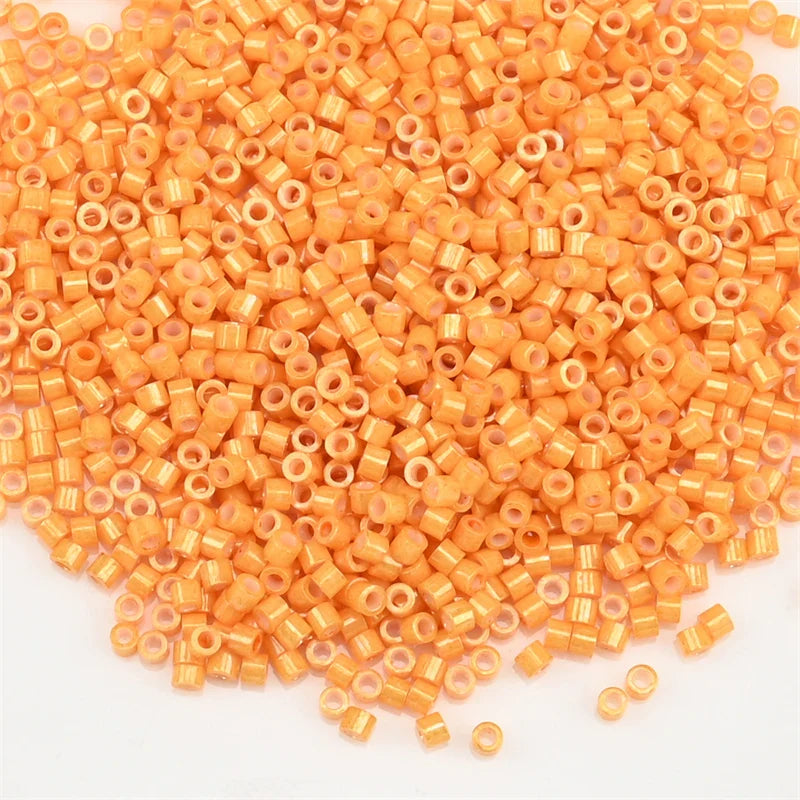 1000Pcs 1.6x1.3mm Japan Glass Seed Beads 11/0 – Cylindrical Loose Beads for DIY Statement Jewelry Making (5g Pack)