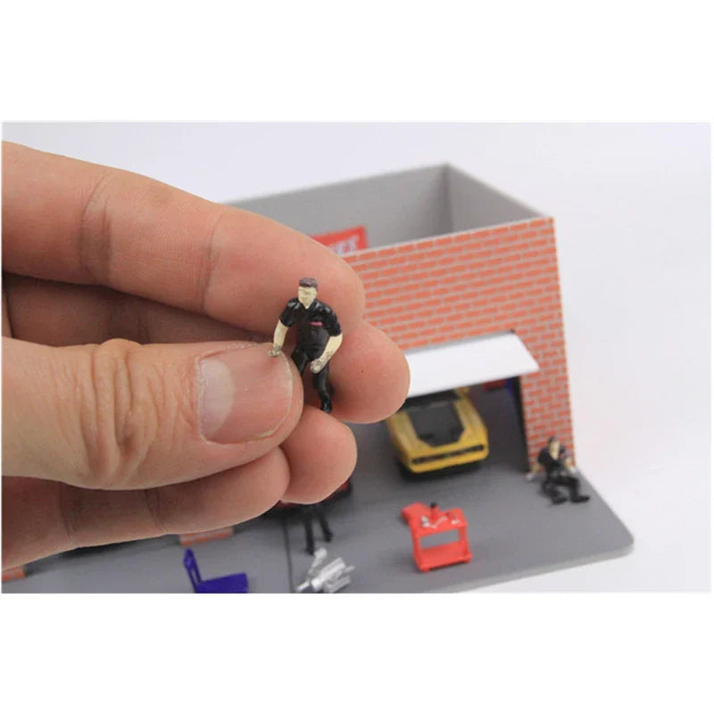 RM 1:64 Automotive Repairman & Tools Micro Mini Figure Model — Diecast Scene Collectible