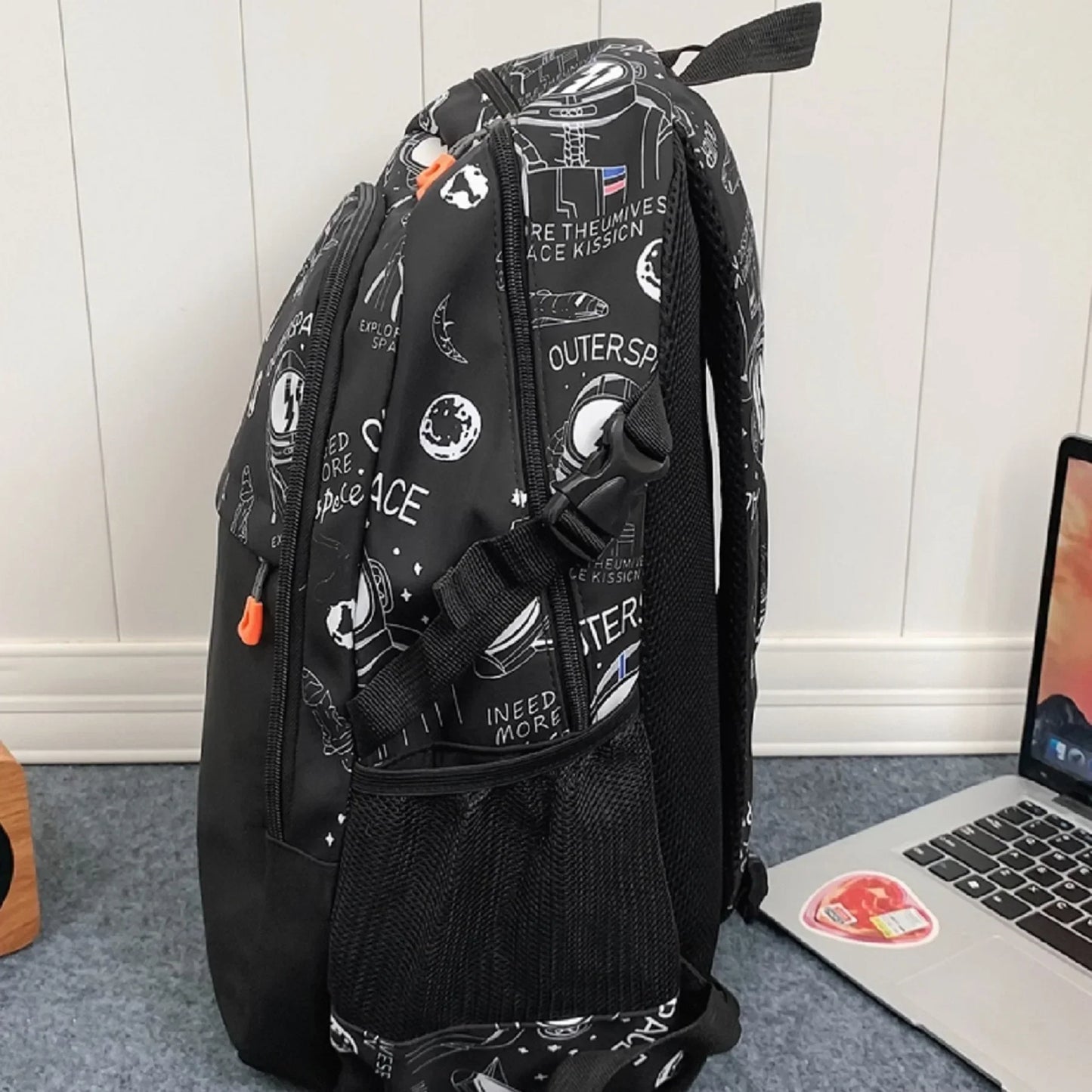 Personalized Waterproof Campus Backpack - Neutral Classic Design for Training and Mountaineering