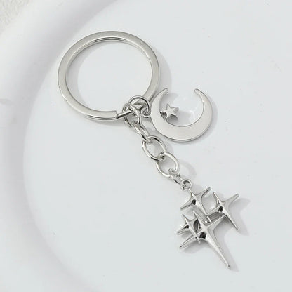 Y2K Star & Moon Metal Keychain – Handmade Friendship Key Ring for Women & Men Handbag Decoration