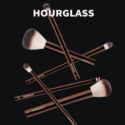 Hourglass No.19 Vanish Concealer Brush – Soft Fiber, Seamless Finish Face Makeup Brush