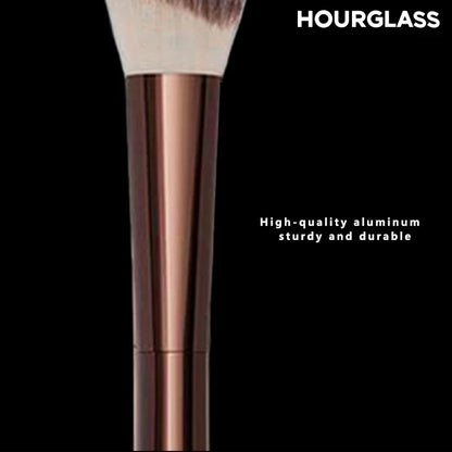 HOURGLASS No. 15 Liquid Blush & Angled Contour Brush – Professional Loose Powder Beauty Tool