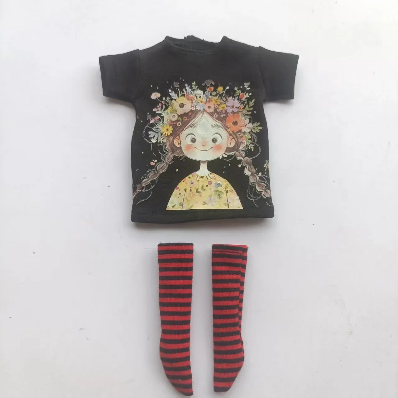 Handmade OB24 1/6 Blyth Doll Clothes – Cartoon T-Shirt with Striped Socks for 1/6 Doll Accessories
