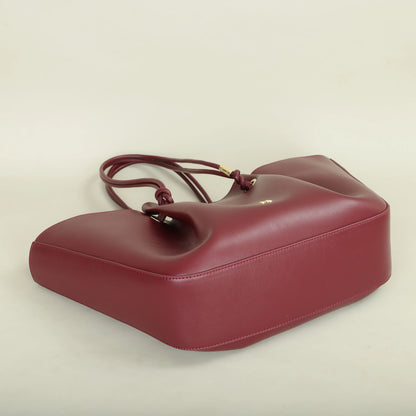 PG Large-Capacity Women’s Shoulder Bag — Light Luxury Fashion Handbag with Elegant Design