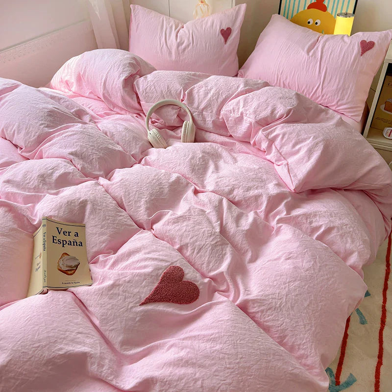 Cool Black Duvet Cover Set – Nordic Embroidered Heart Luxury Bedding, 4-Piece Set for Girls