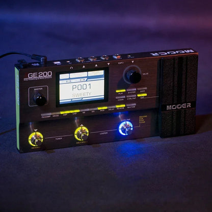 MOOER PE100 Portable Guitar Multi-Effects Processor – 39 Effects, 40 Drum Patterns & 10 Tempo Options