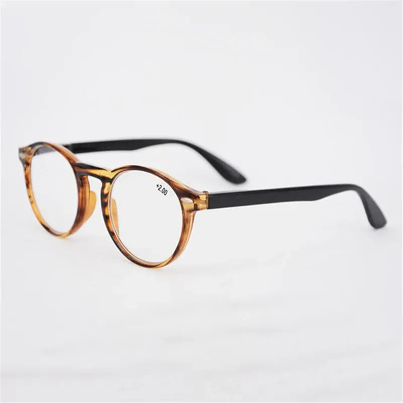 Ultralight Red Leopard Print Reading Glasses – Fashionable Round Frames for Women & Men, Vintage Clear Eyewear