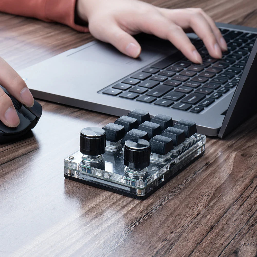 RGB 3-Key Mechanical Macro Keyboard with Knob – Hot Swappable Mini Programmable Keypad for Gaming, Photoshop & Shortcuts