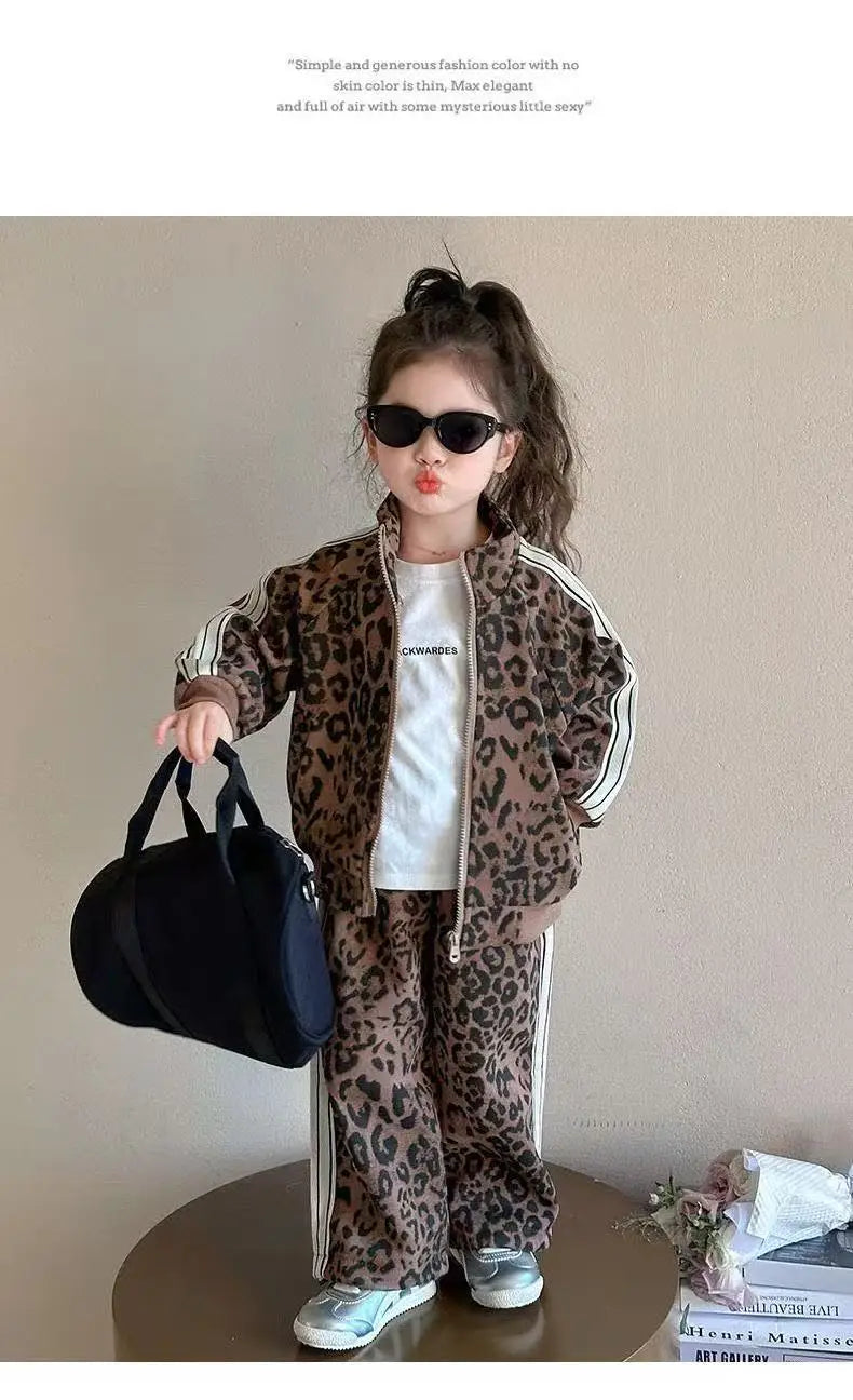 Girls' Spring Sportswear Set – Stylish Leopard Pattern Top & Pants Two-Piece Outfit for Children