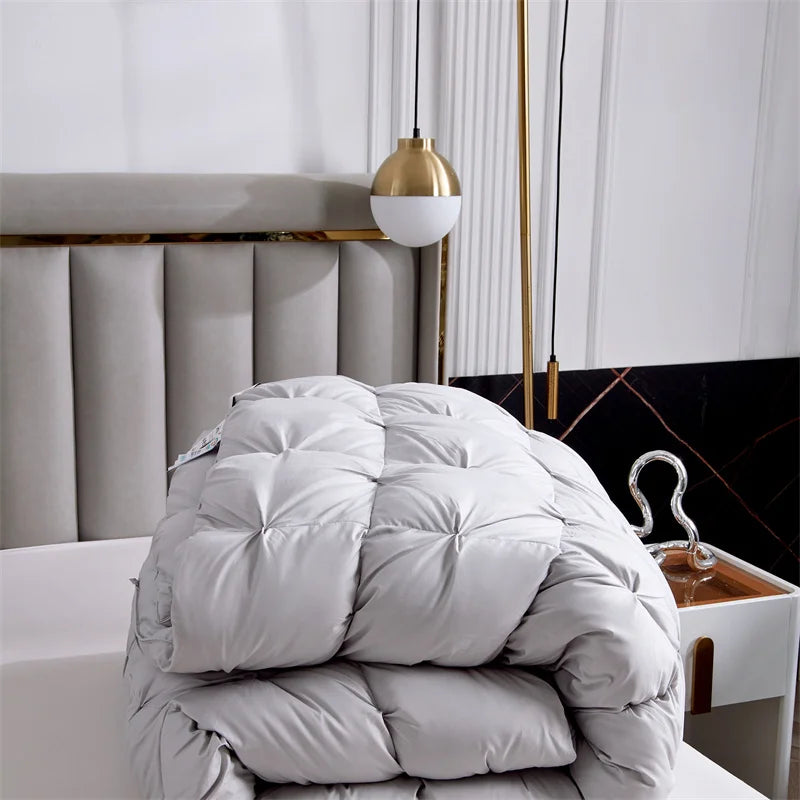Premium White Goose Down Comforter – Winter Warm Feather Duvet, Lightweight & Cozy, Queen/King Size, Pinch Pleated 3D Design