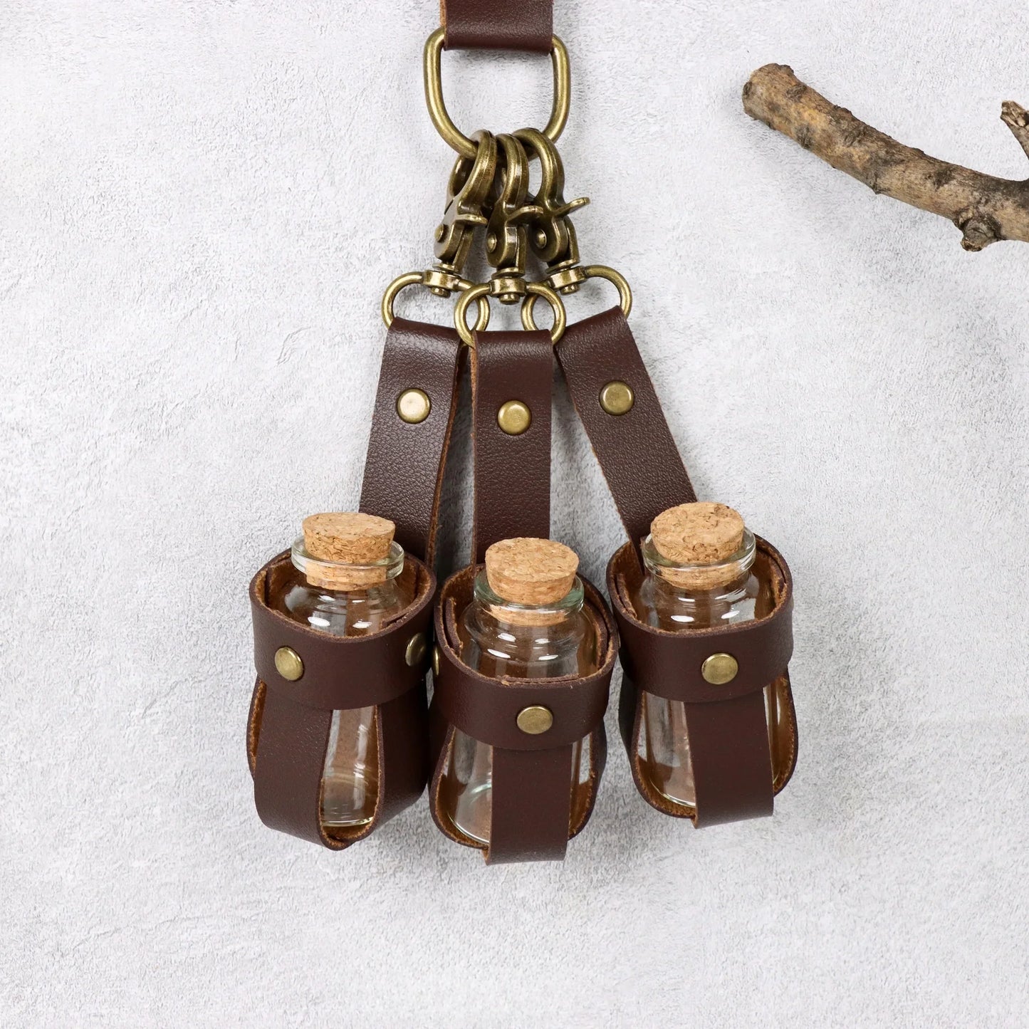 Renaissance Medieval Revival Small Vase – Cosplay, Role-Playing & Makeup Ball Collection Accessory