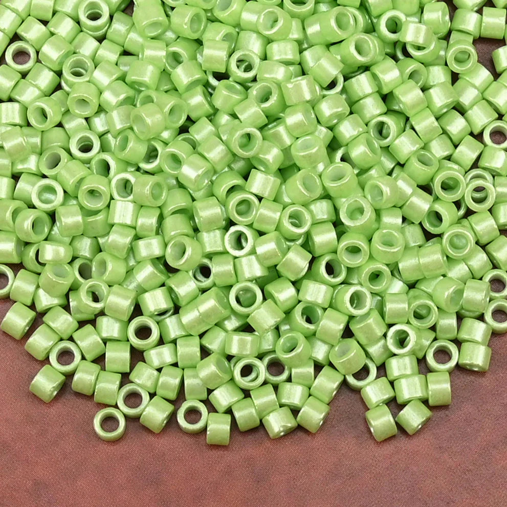 2.5mm Mini Glass Cylinder Beads – Antique Pearl Color Craft Beads for DIY Bracelets & Necklaces Jewelry Making Accessories