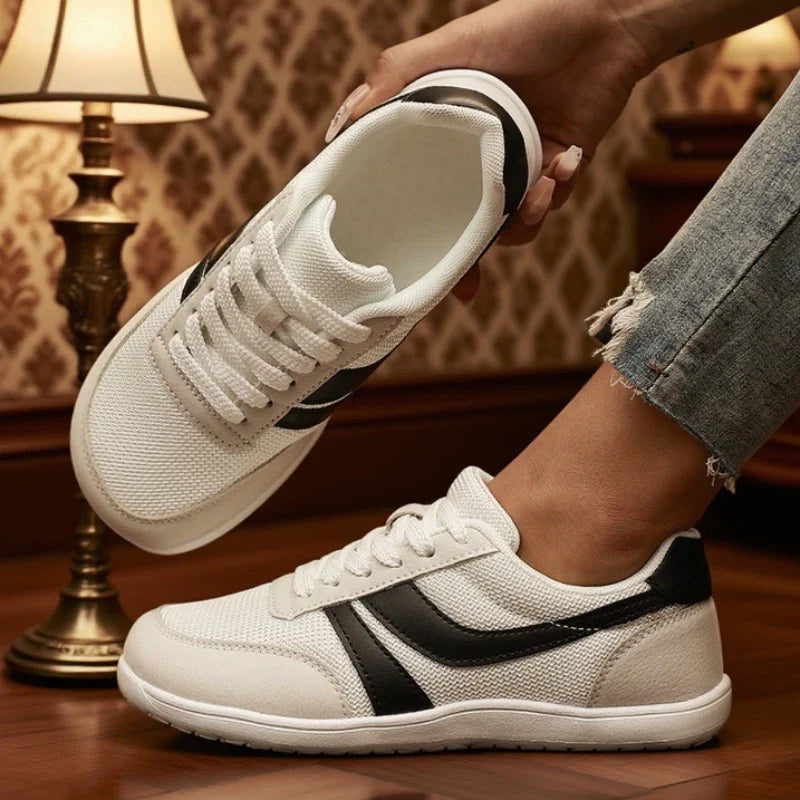 Women's Wide-Toe Canvas Sneakers — Barefoot Casual Black Flats, Breathable Mesh Running Shoes, Fashionable Wide-Last Footwear