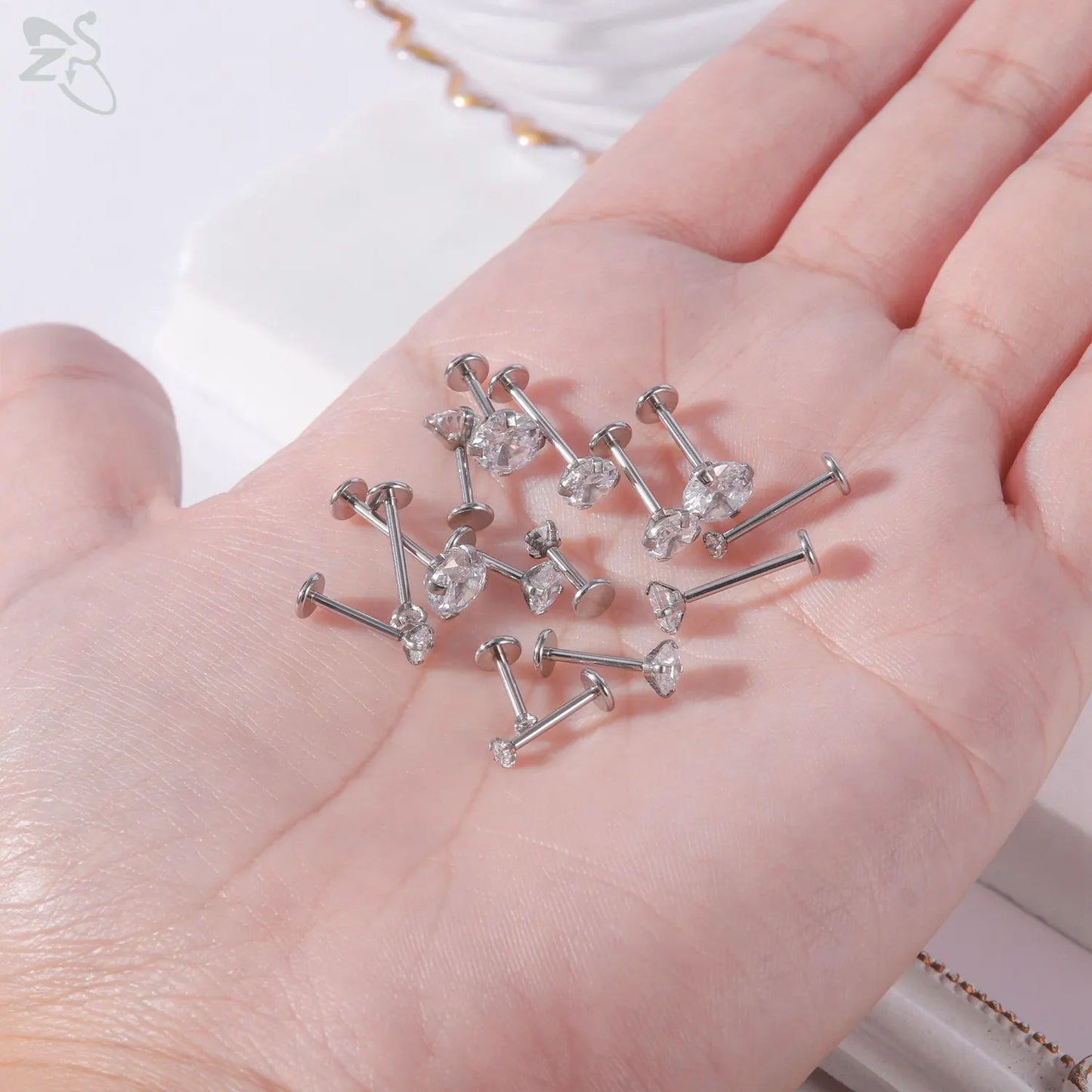 AOEDEJ 10PCS Gold Stainless Steel Labret Lip Studs – 16/18G CZ Crystal Helix, Cartilage & Tragus Piercings (2–6mm)