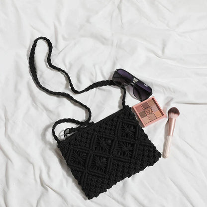 Women’s Summer Straw Messenger Bag – Hollow Woven Shoulder Bag with Tassel, Fashion Crossbody Beach Travel Bag