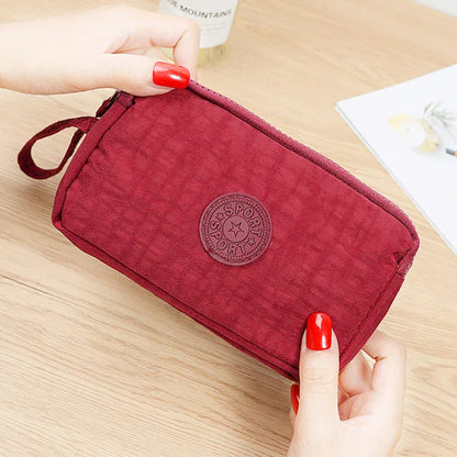 Large-Capacity Three-Zipper Wallet & Handbag – Retro Mobile Phone Bag & Portable Fashion Storage for Women & Students