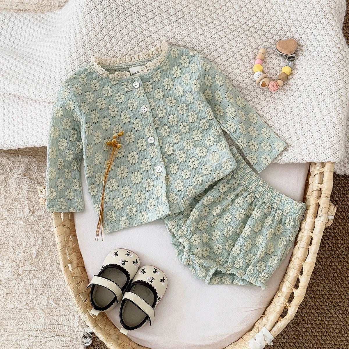 Summer European Style Baby Onesie Set – Floral Embroidery Long Sleeve Top & Shorts, Breathable 2-Piece Outfit