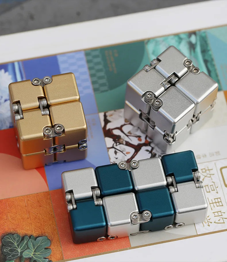 Fashion Metal Infinite Magic Cube – Upgraded Disassembled Intelligence & Decompression Toy