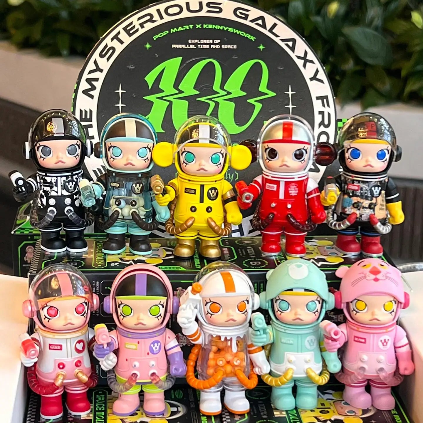 Popmart Mega Collection Space Molly 2.0 Blind Box – 100% Anniversary Replica Guess Package Collectible Figures