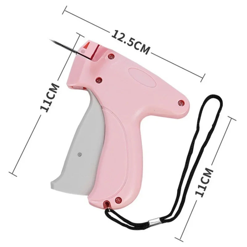 Garment Label Gun – Soft Silicone Pinless Snap Sewing Tool with Quilt Holder, Hangtag Gun & Anti-Slip Design