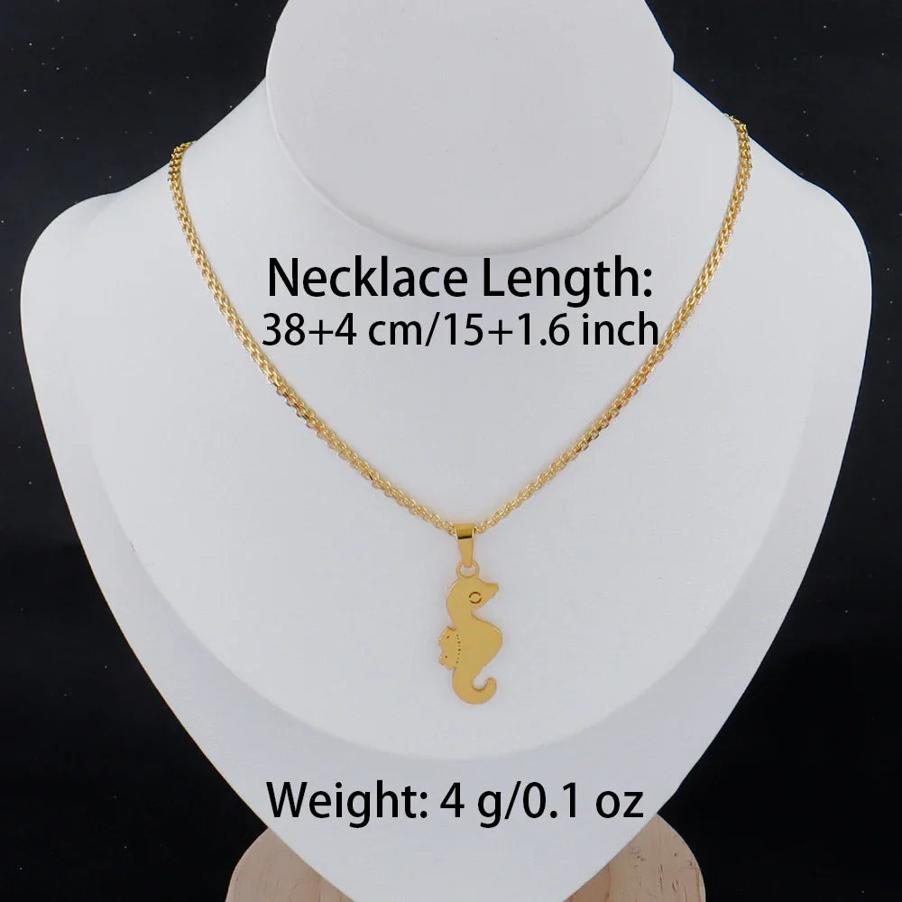 Luxury Gold Stainless Steel Letter Necklace – Minimalist Women’s Jewelry for Daily Wear & Gift