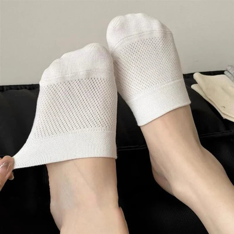 1/5 Pairs Women’s Summer Half Foot Socks – Invisible, Anti-Slip, Breathable Mesh for Comfort & Slippers