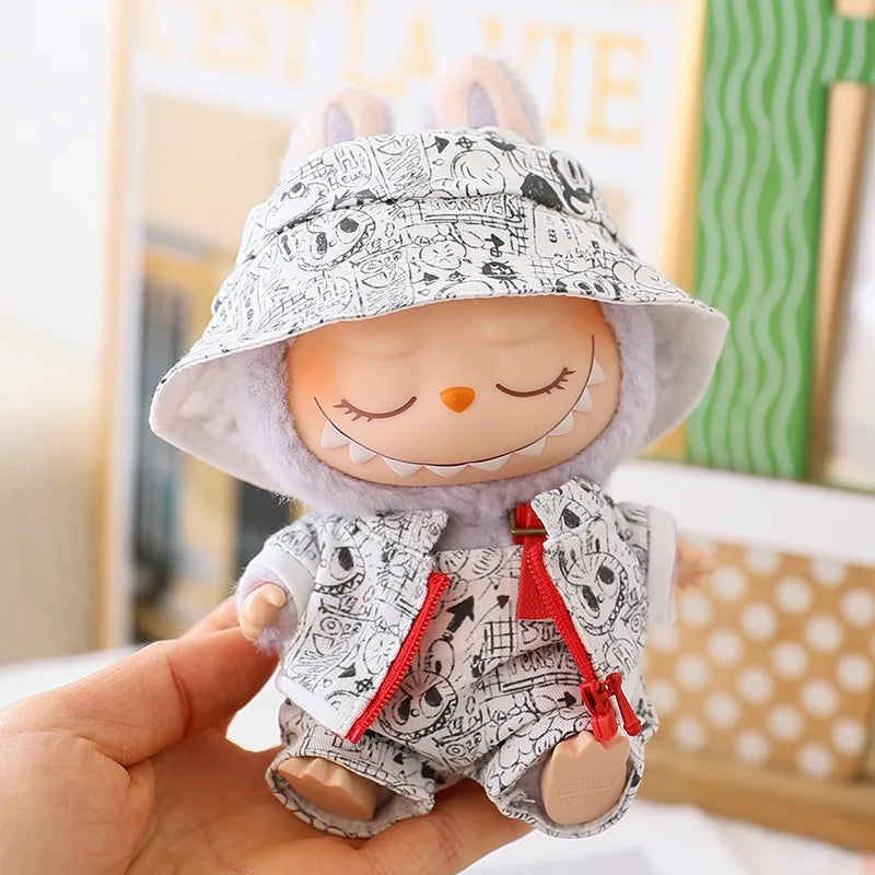 17cm 3rd Gen Labubu Trendy Retro Outfit – Graffiti Strap Pants, Hat & Sitting Party Pendant