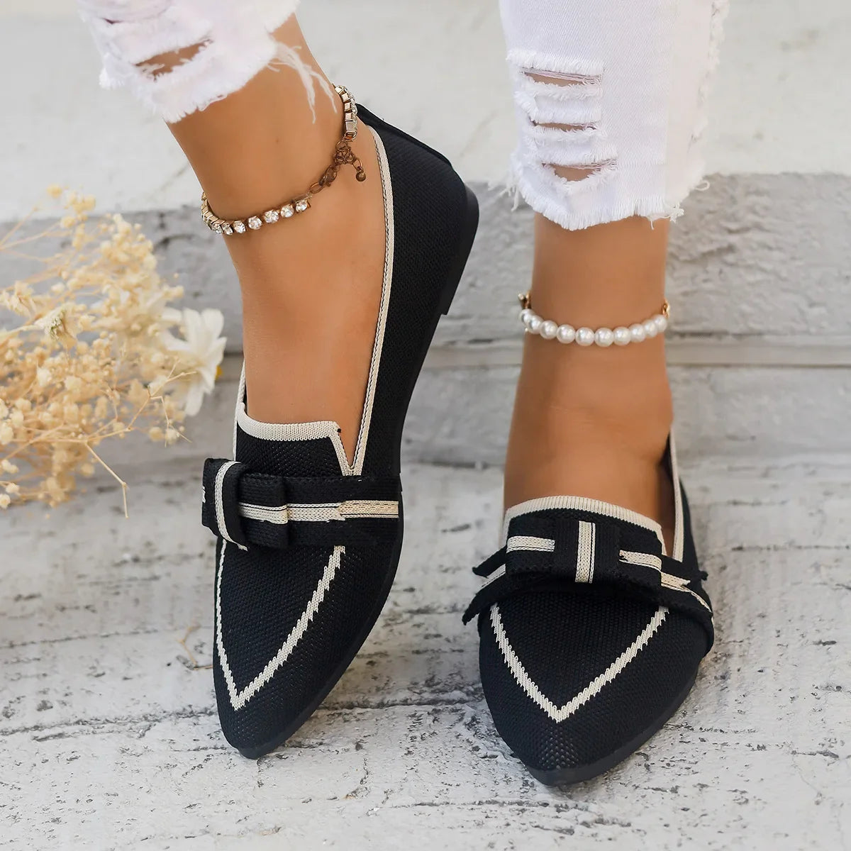 2024 Women’s Knitted Flats – Breathable Slip-On Pointed Toe Loafers, Comfortable Casual Walking Shoes in Solid Colors