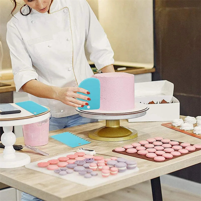 Silicone Piping Bags & Tips Set – Reusable Cake Decorating Kit with Stainless Steel Nozzles for Baking