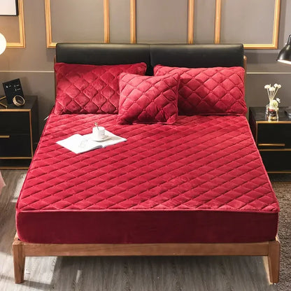 Crystal Velvet Quilted Mattress Cover - Thick Warm Plush Fitted Bed Sheet for Queen & King Size Beds, Pillowcase Not Included