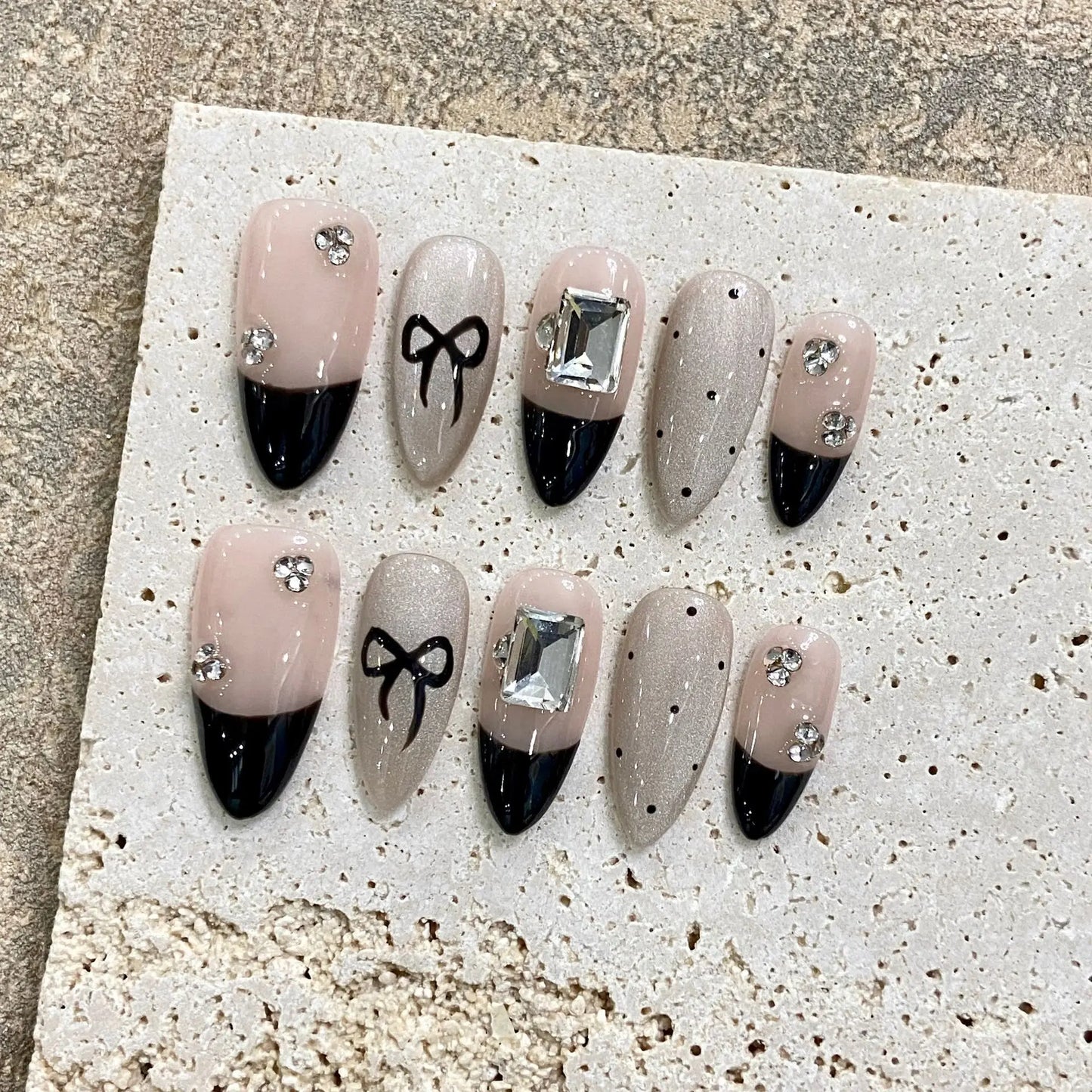 10 Pcs Black French Press-On Nails – Handmade Bowknot Design, Glossy Short Almond Fake Nails for Salon Art