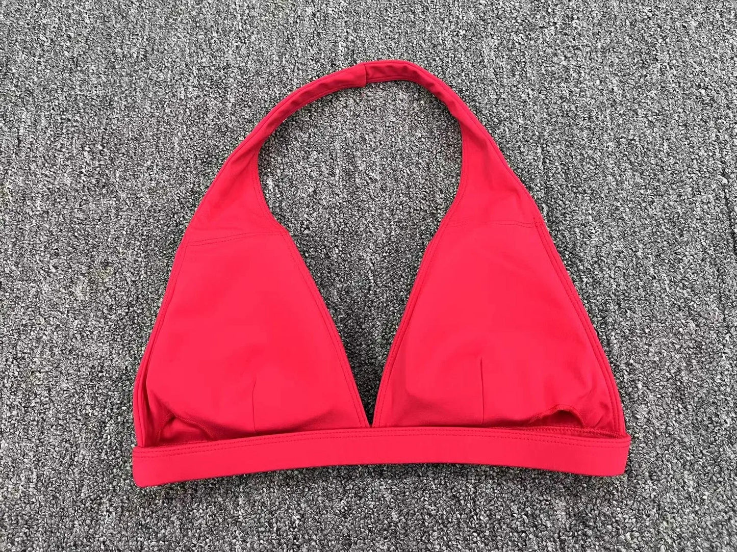 WANAYOU Women’s Deep V Yoga Bra — Halter Sports Crop Top | Padded Open-Back Gym & Fitness Workout Top