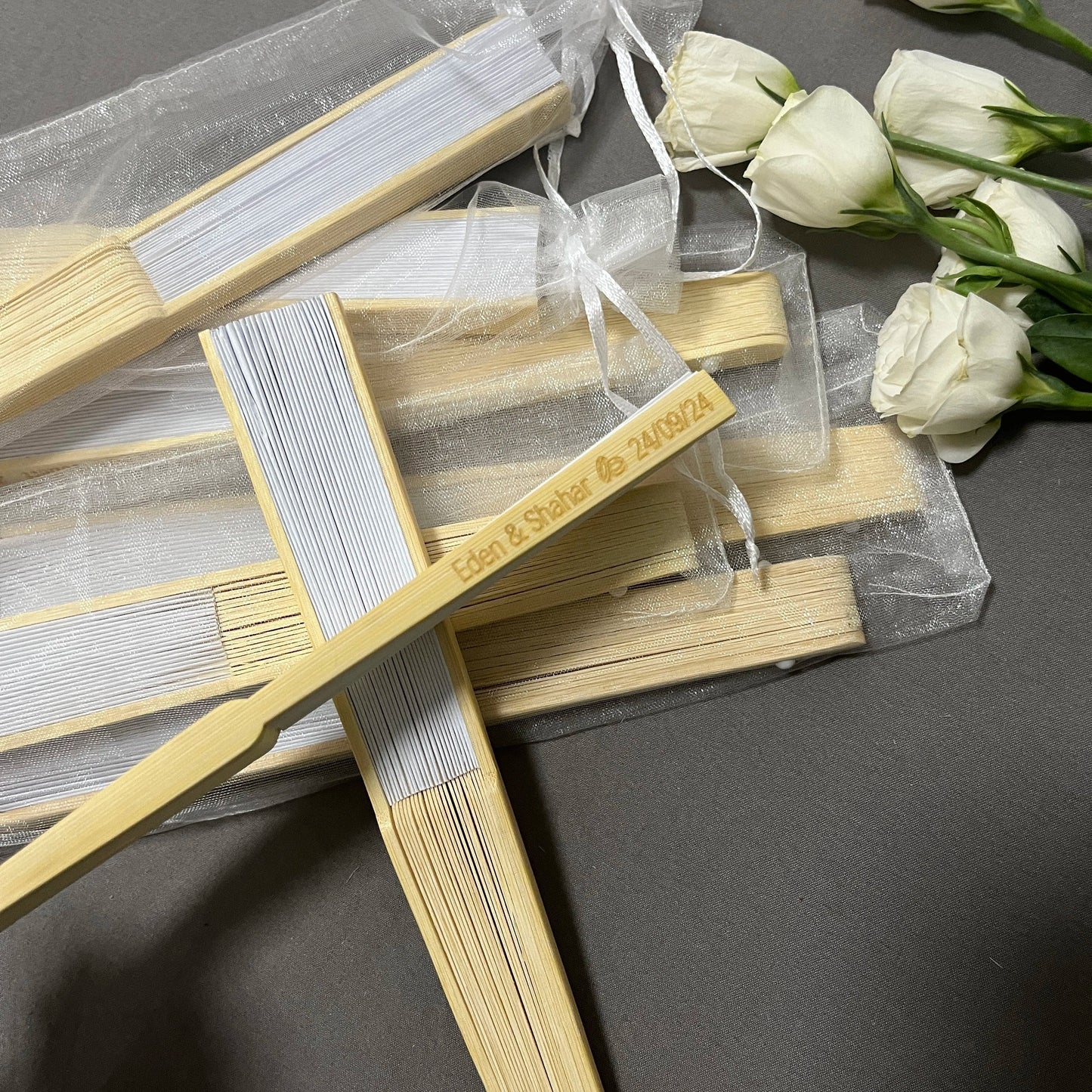 20/50/80 Personalized Engraved White Folding Paper Fans - Elegant Wedding Party Fan with Gift Bag & Organza