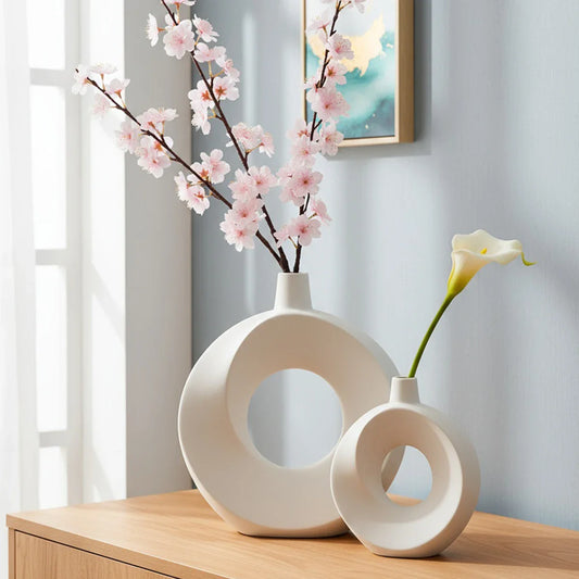 Creative Resin White Donut Vase – Modern Minimalist Decorative Flower Vase for Home Decor & Table Styling