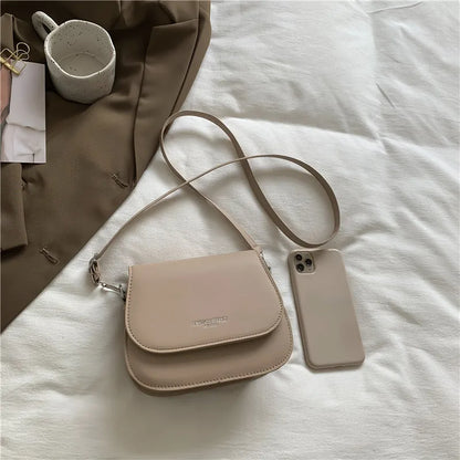 Women's Crossbody Bag – Solid Color Fashionable Retro Flipped Design, Casual and Simple Style