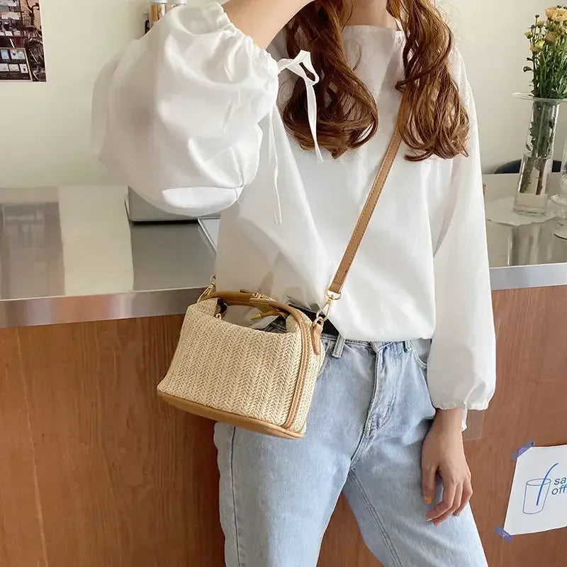 Summer Small Straw Handbag — Trendy Woven Bucket Crossbody Shoulder Bag, Casual Beach Tote for Girls