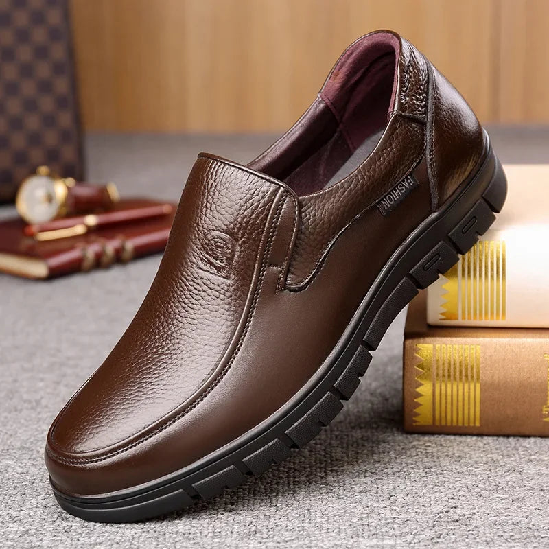 Genuine Leather Casual Shoes for Men – Flat Platform Walking Loafers, Breathable Handmade Outdoor Sneakers